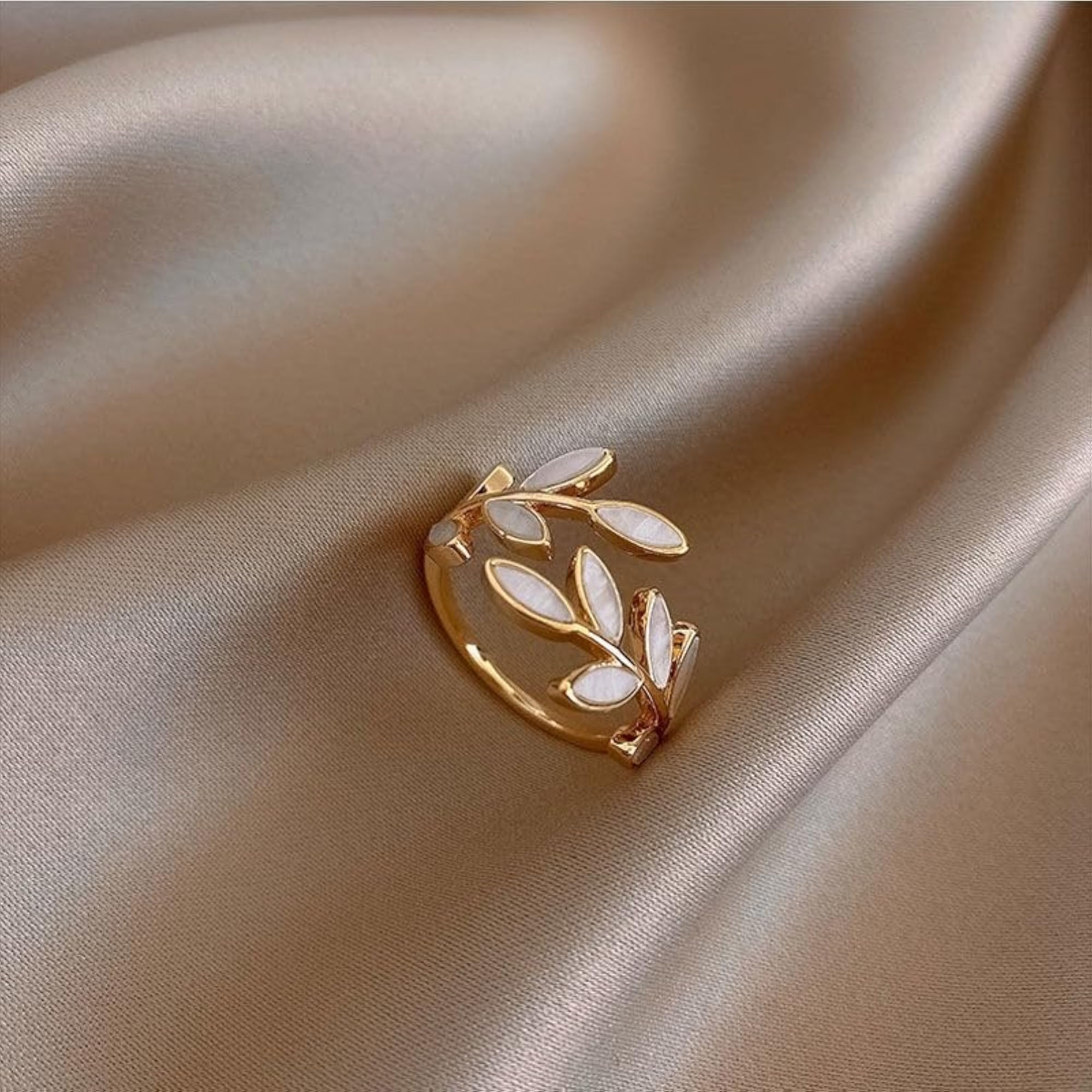 Women's White Leaf Ring, Elegant Design